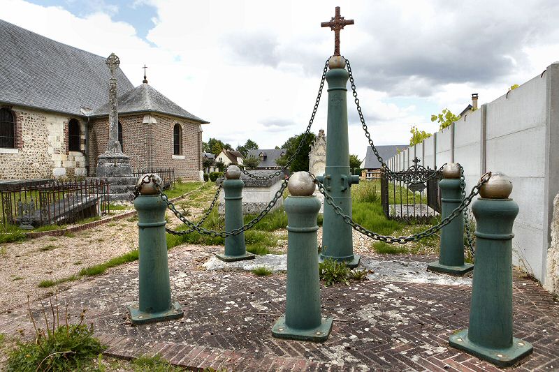 mp_pho_5994_st_ouen_de_thouberville_tombes_27